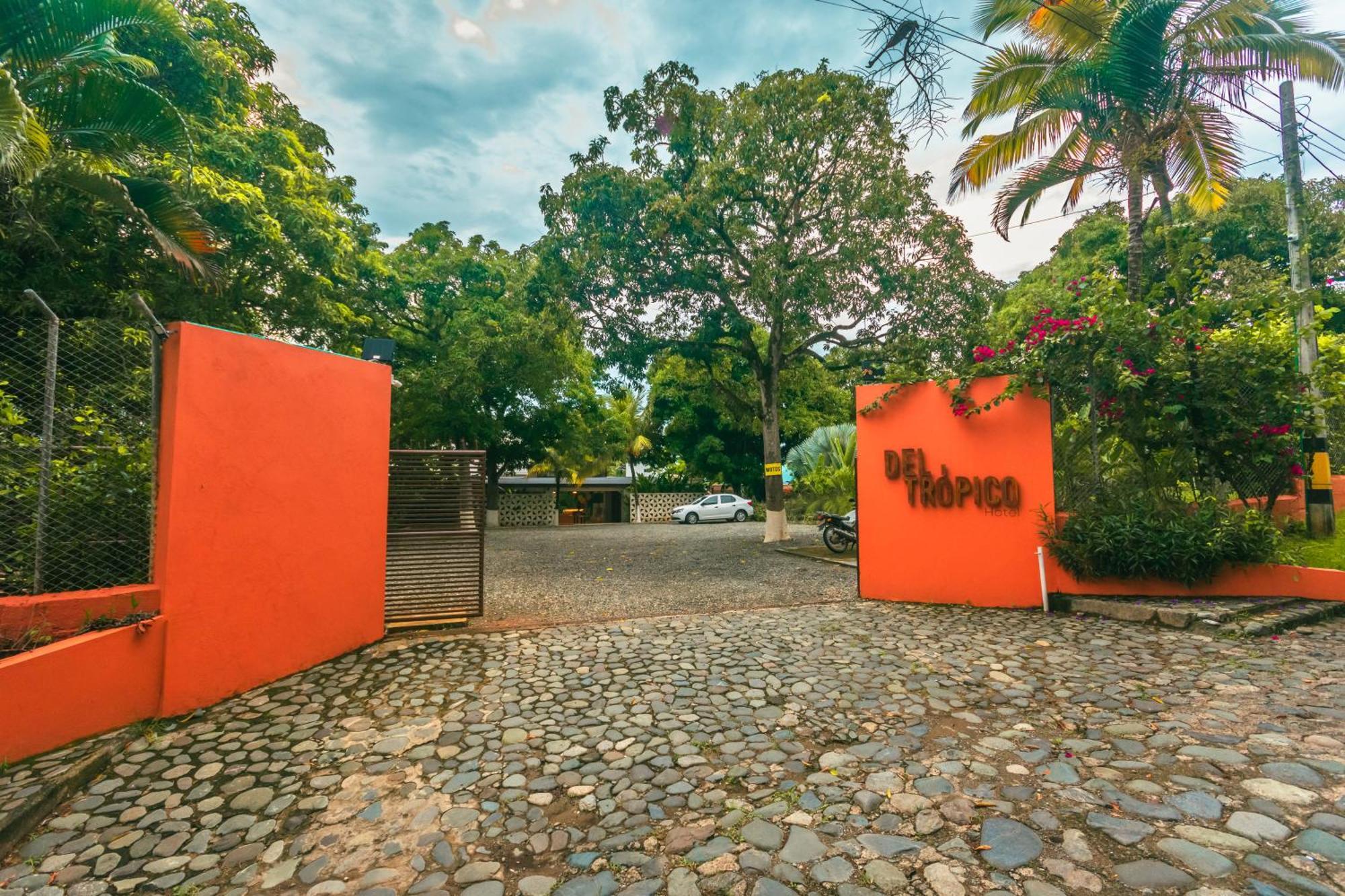 Del Tropico Hotel Sopetran Dış mekan fotoğraf