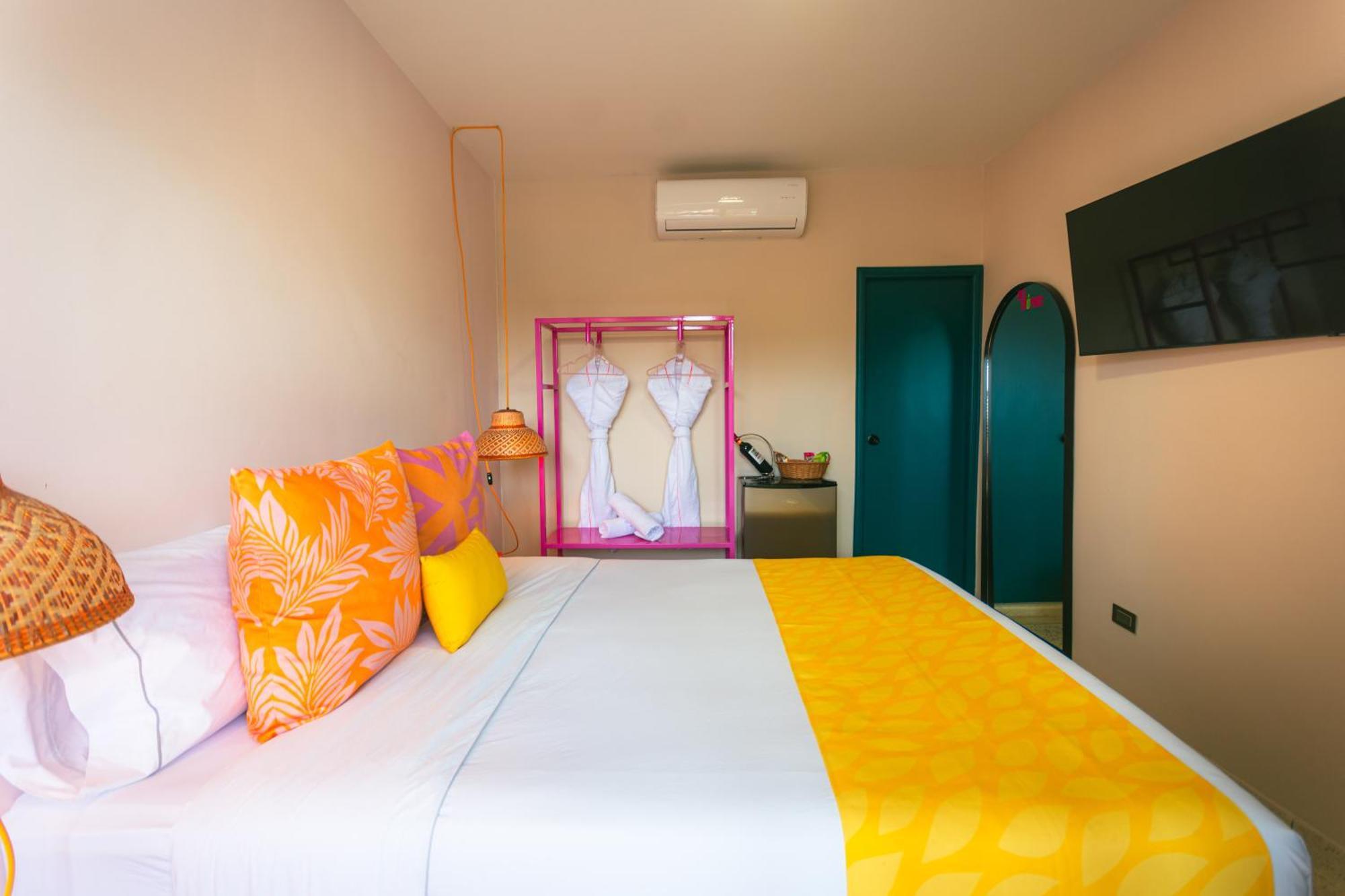 Del Tropico Hotel Sopetran Oda fotoğraf